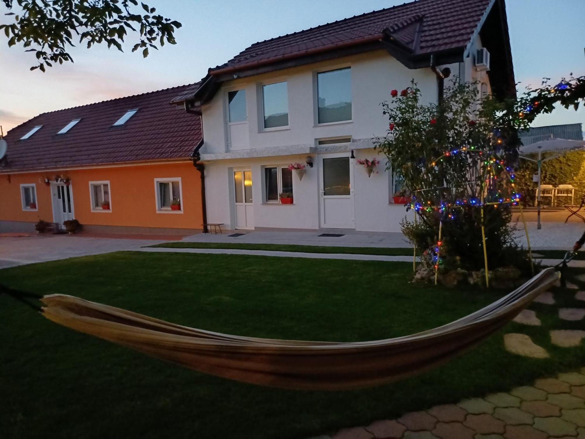 فندق Casa Marinela Băile Felix المظهر الخارجي الصورة
