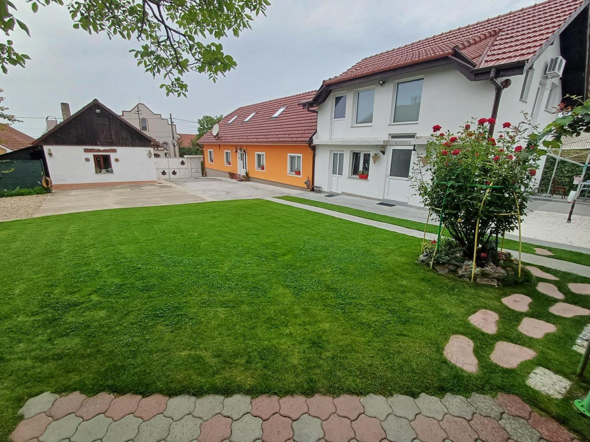 فندق Casa Marinela Băile Felix المظهر الخارجي الصورة